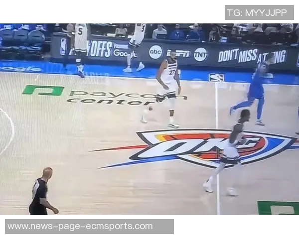 尽管努力拼搏戴维斯全场独得26分11篮板却难阻球队失利